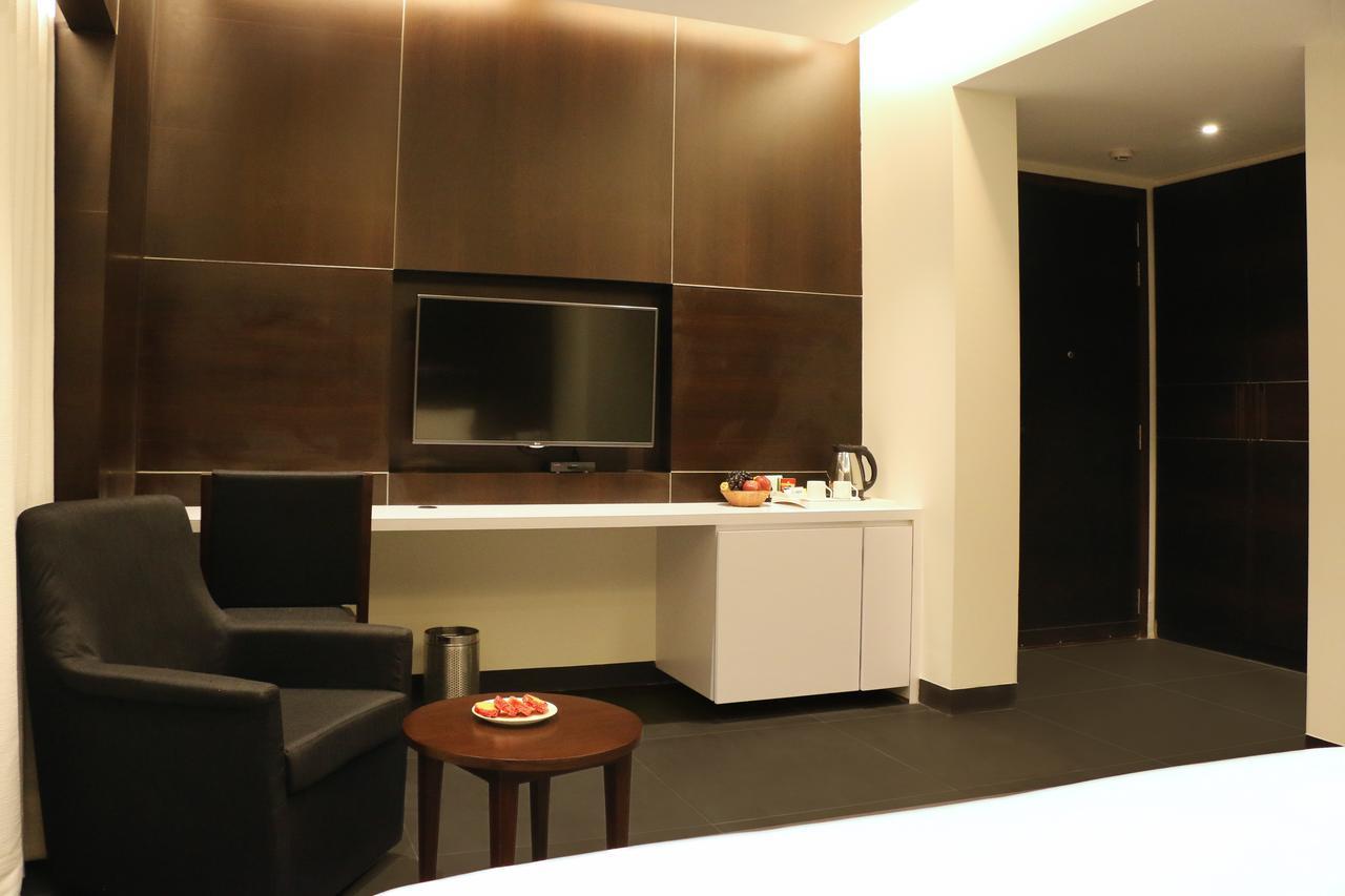 Hotel German Palace Near To Airport Gandhinagar Ngoại thất bức ảnh