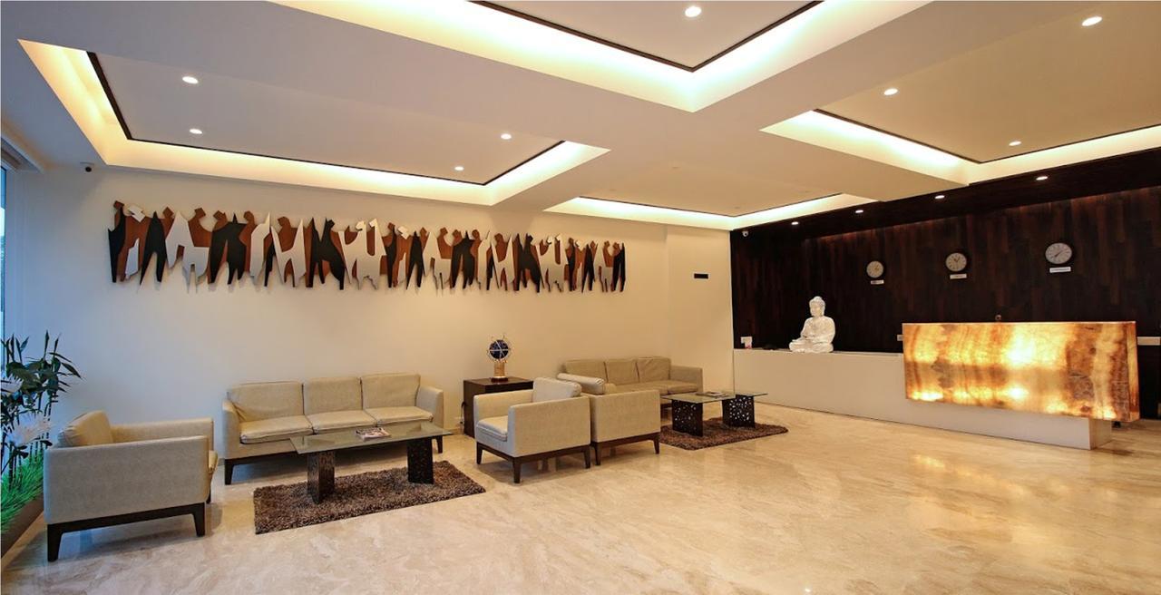 Hotel German Palace Near To Airport Gandhinagar Ngoại thất bức ảnh