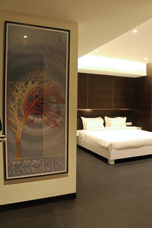 Hotel German Palace Near To Airport Gandhinagar Ngoại thất bức ảnh