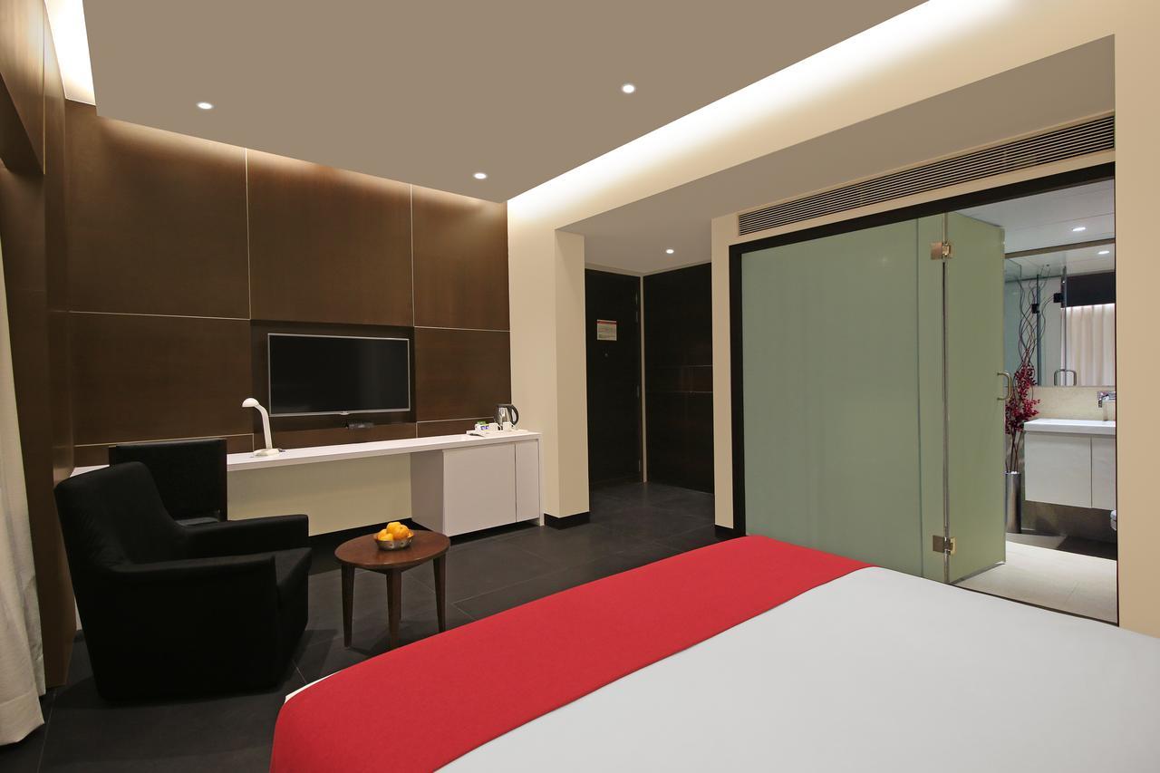 Hotel German Palace Near To Airport Gandhinagar Ngoại thất bức ảnh