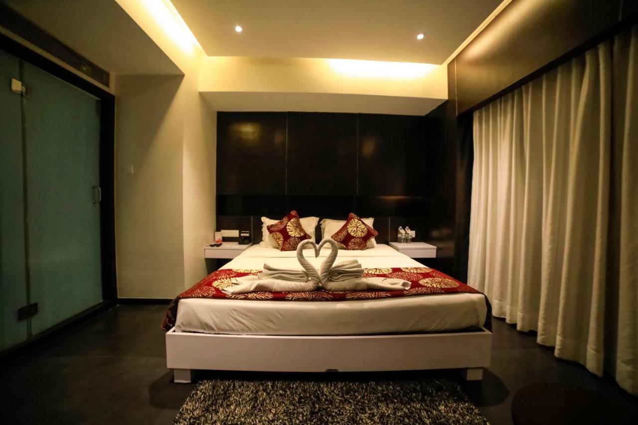 Hotel German Palace Near To Airport Gandhinagar Ngoại thất bức ảnh